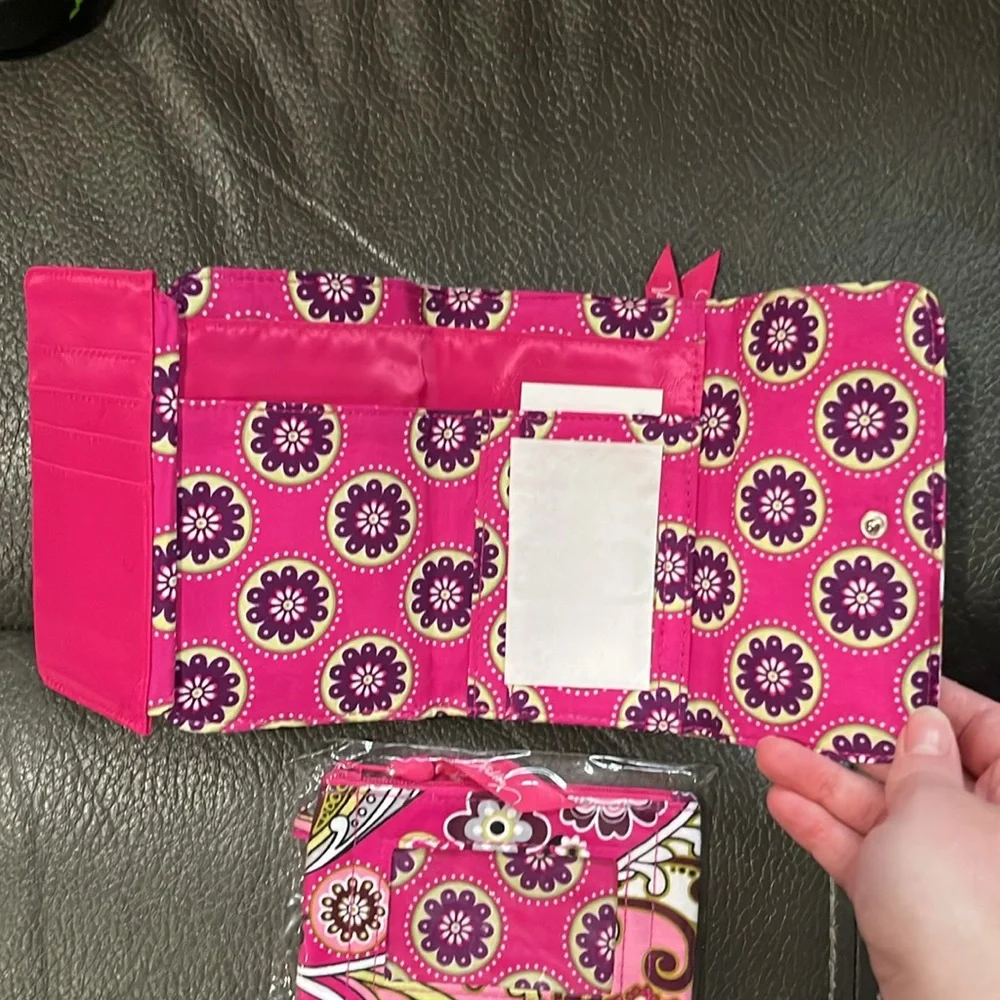 Vera Bradley very berry paisley euro wallet and zip id case - Picture 8 of 8
